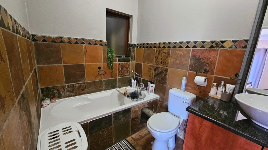 2 Bedroom Property for Sale in Melodie North West